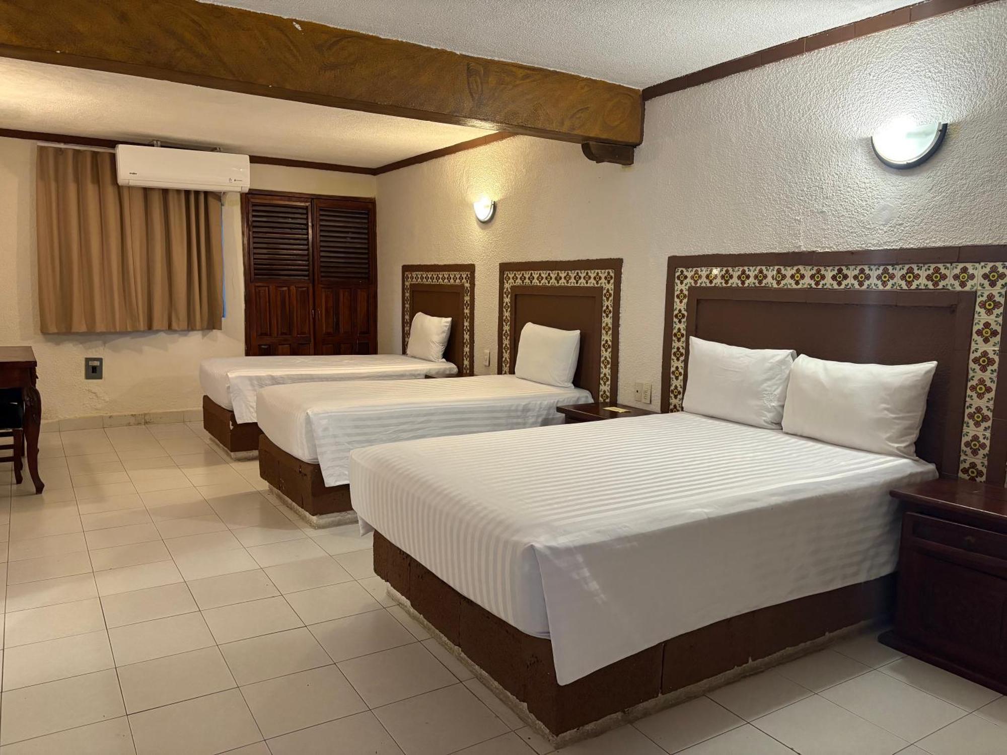 Hotel Center 3*